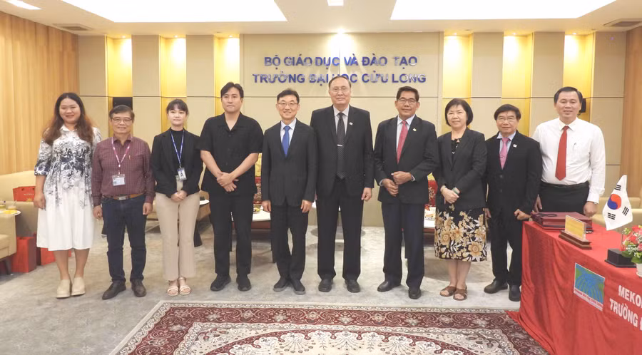 dhcl-hop-tac-han-quoc-2.jpg