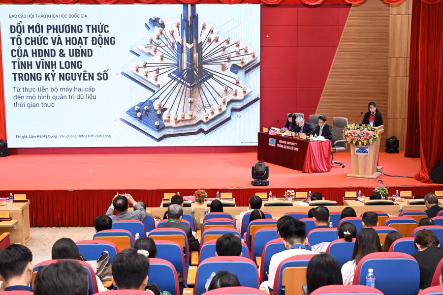 dhcl-hoi-thao-chinh-quyen-2-cap-1627.jpg