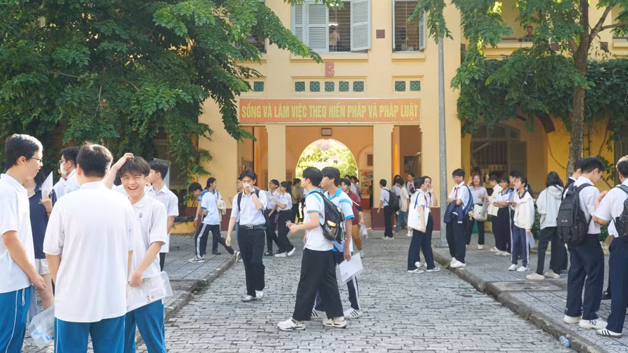 Thí sinh tại Hội đồng thi Trường THPT Châu Văn Liêm.