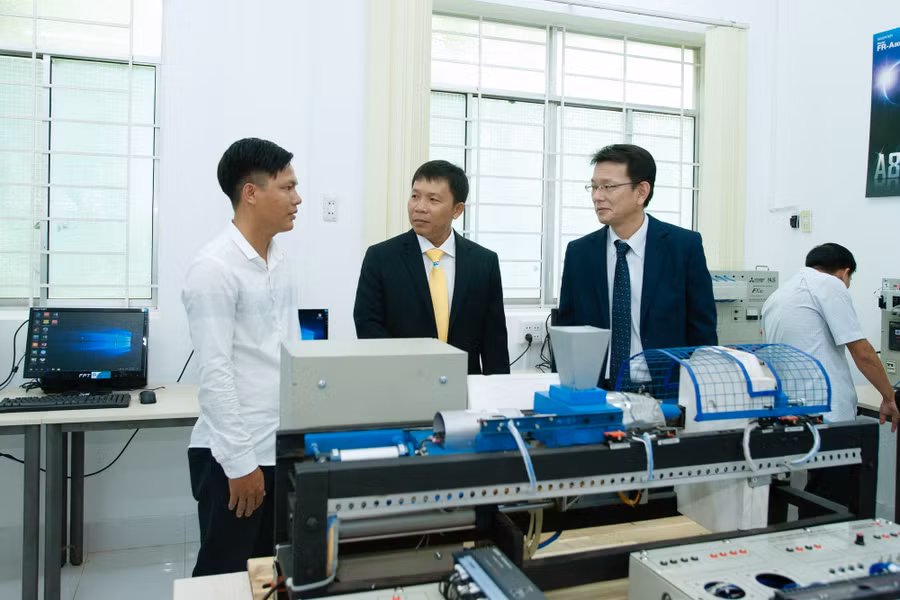 dai-hoc-tra-vinh-7.jpg