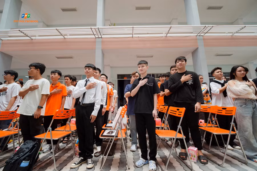 Thông qua Lễ trưởng thành, mỗi HS, SV được nhắc nhớ về giá trị của tình yêu thương, trách nhiệm và sự nỗ lực không ngừng.