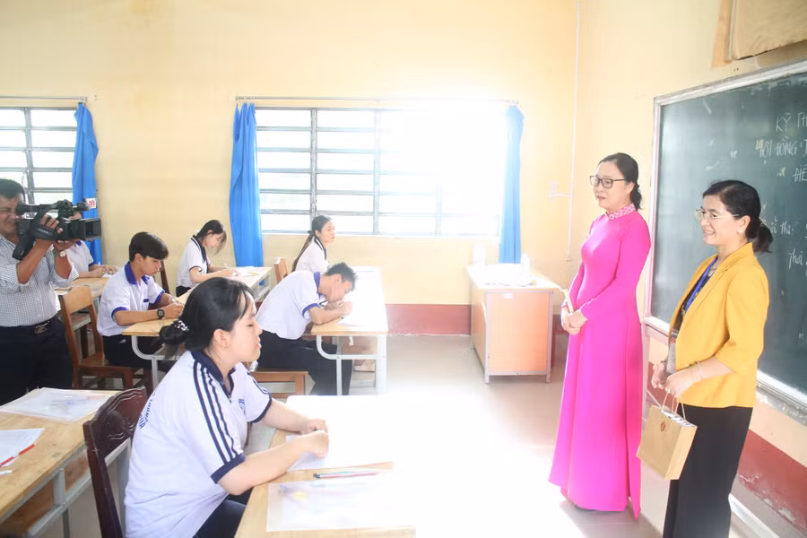 thu-truong-quyen-thanh-3.jpg