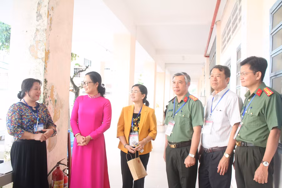 thu-truong-quyen-thanh-6.jpg