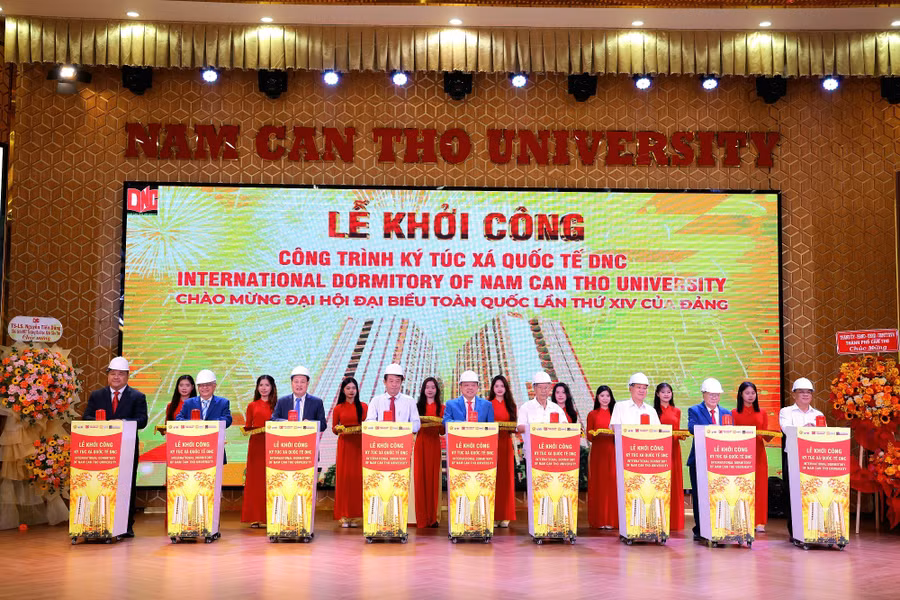 Trường ĐH Nam Cần Thơ tổ chức Lễ khởi công Công trình ký túc xá Quốc tế. Ảnh: MT.