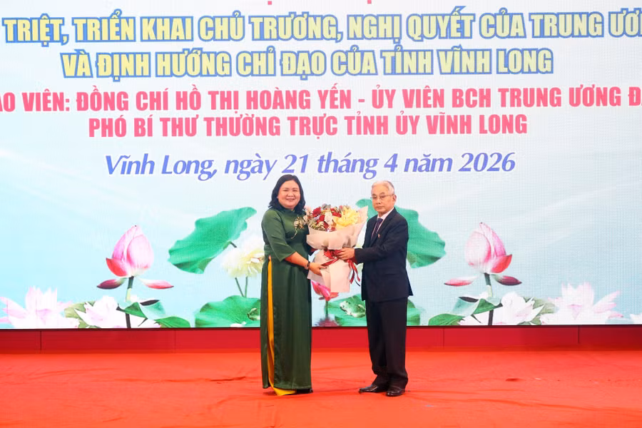 dhcl-sinh-hoat-chinh-tri-3.jpg