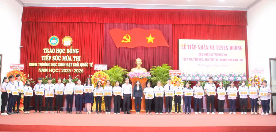 can-tho-khuyen-hoc-4.jpg