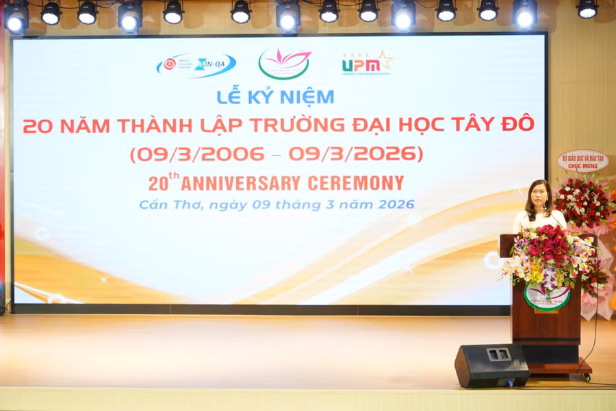 dhtd-ky-niem-20-nam-3.jpg