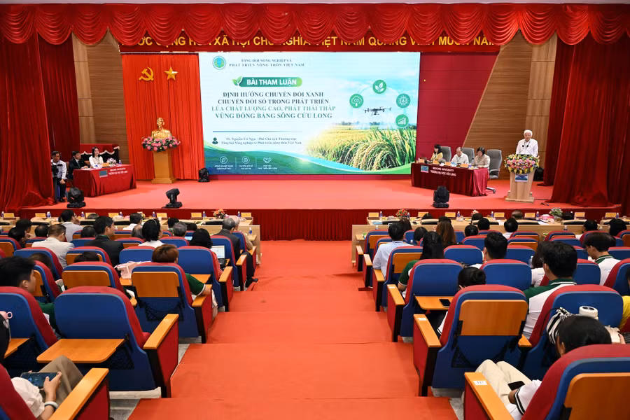 dhcl-hoi-thao-nn-1.jpg