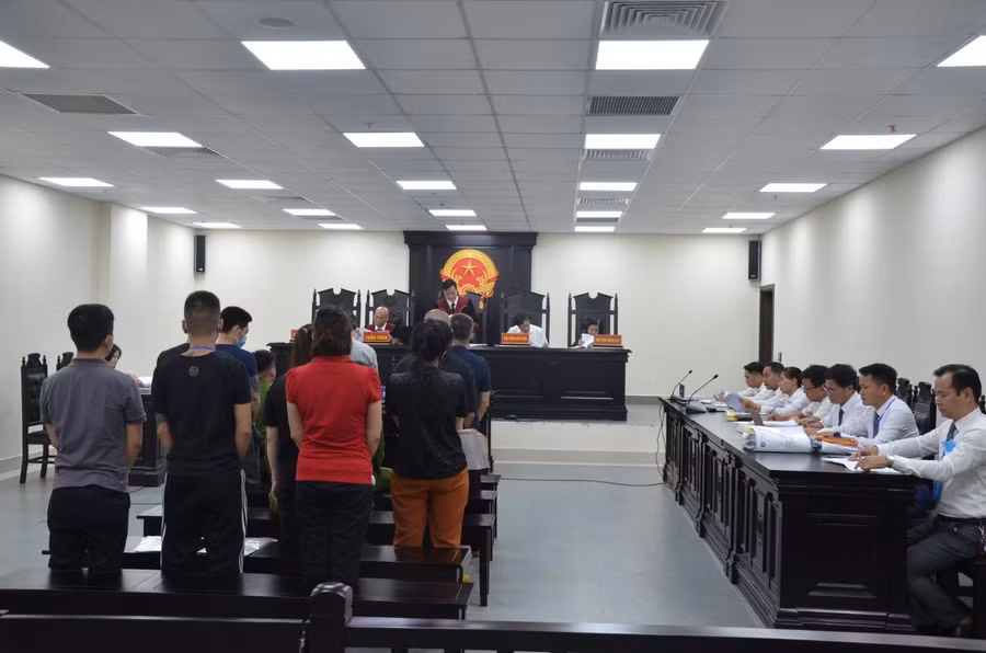 Các bị cáo tại phiên xét xử Các bị cáo tại phiên xét xử