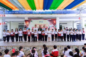 400 trẻ em B’lao vui chơi trung thu cùng thương hiệu trà Việt