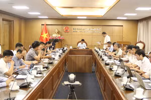 Toàn cảnh cuộc họp.