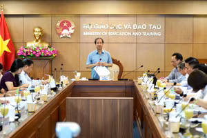 Toàn cảnh phiên họp.