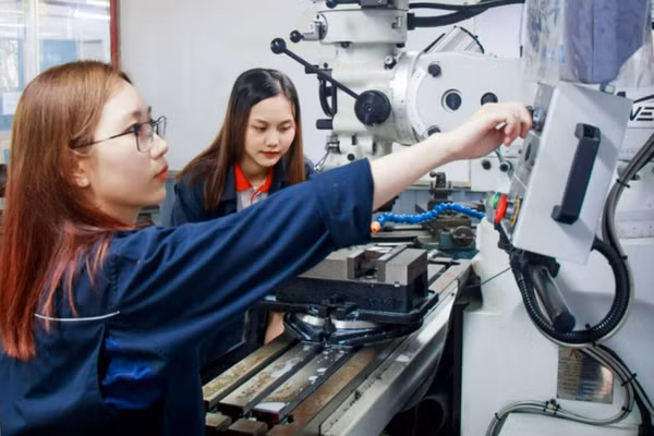 Phòng thực hành tại Trường Đại học Công Thương TPHCM. Ảnh: V.Vũ