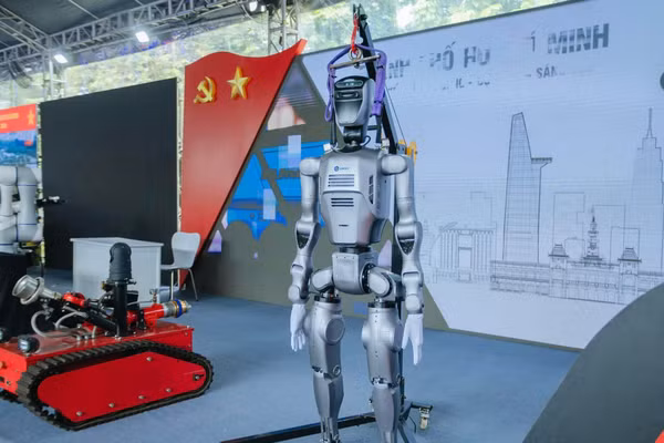 Robot được giới thiệu tại triển lãm Đại hội đại biểu Đảng bộ TPHCM. Ảnh: Sở KHCN TPHCM.