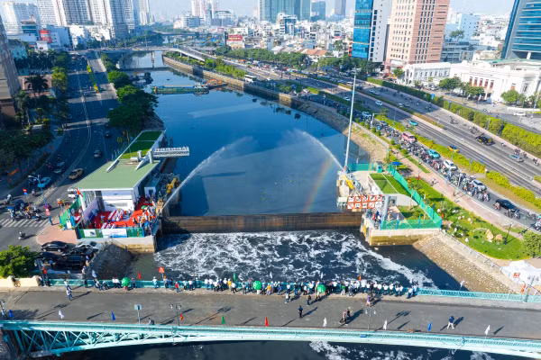 Cống Bến Nghé, một trong 6 cống ngăn triều dự án chống ngập 10.000 tỷ đồng được vận hành. Ảnh: Phúc Uyên.