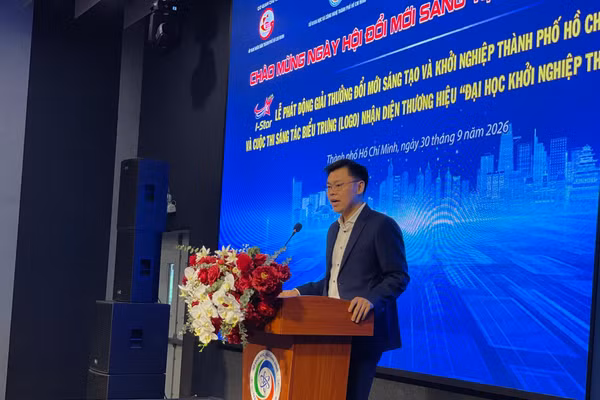 Phó Chủ tịch UBND TPHCM Trương Minh Huy Vũ phát biểu tại sự kiện. Ảnh: Hà An.