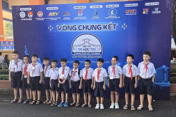 Học sinh tham gia vòng chung kết Hội thi Tin học trẻ TPHCM sáng 14/6. Ảnh: BTC.
