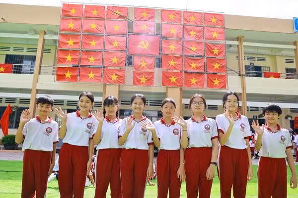 Học sinh Trường THCS Hùng Vương, phường Tràng Bom, TP Đồng Nai chuẩn bị đón năm học mới. Ảnh: Sở GD&ĐT TP Đồng Nai.