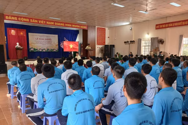 Học viên tại cơ sở cai nghiện được học nghề nhằm tạo sinh kế, tái hòa nhập cộng đồng. Ảnh: NTCC.