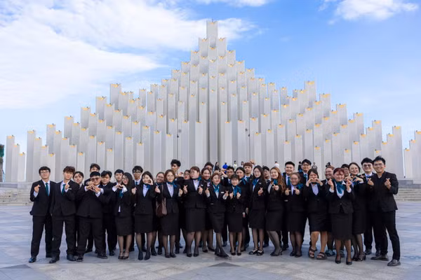 Sinh viên năm thứ nhất ngành Quản trị dịch vụ du lịch và lữ hành HSU học tập trải nghiệm tại Vũng Tàu.