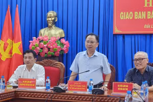 Ông Nguyễn Thanh Tuấn, Phó Trưởng Ban Tuyên giáo Tỉnh uỷ Đắk Lắk phát biểu.