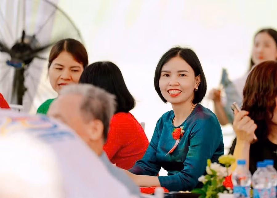 dung-cong-nghe-giup-tro-me-hoc-1.jpg