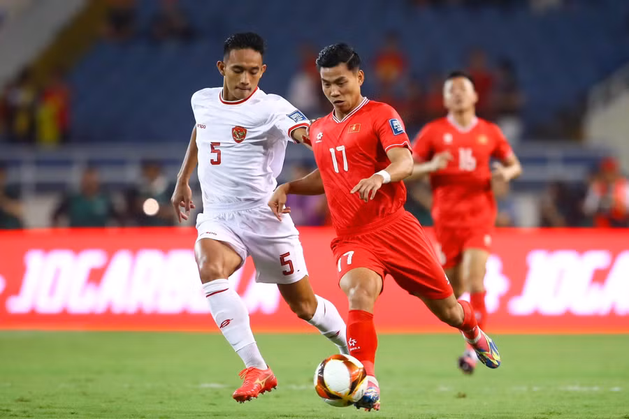 Đội tuyển Việt Nam (áo đỏ) thua Indonesia 0 - 3 tại sân Mỹ Đình, vòng loại thứ 2 World Cup 2026 khu vực châu Á. Ảnh: INT.