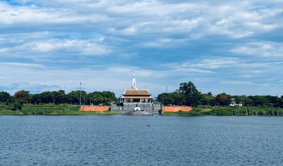 Dòng sông Thạch Hãn.