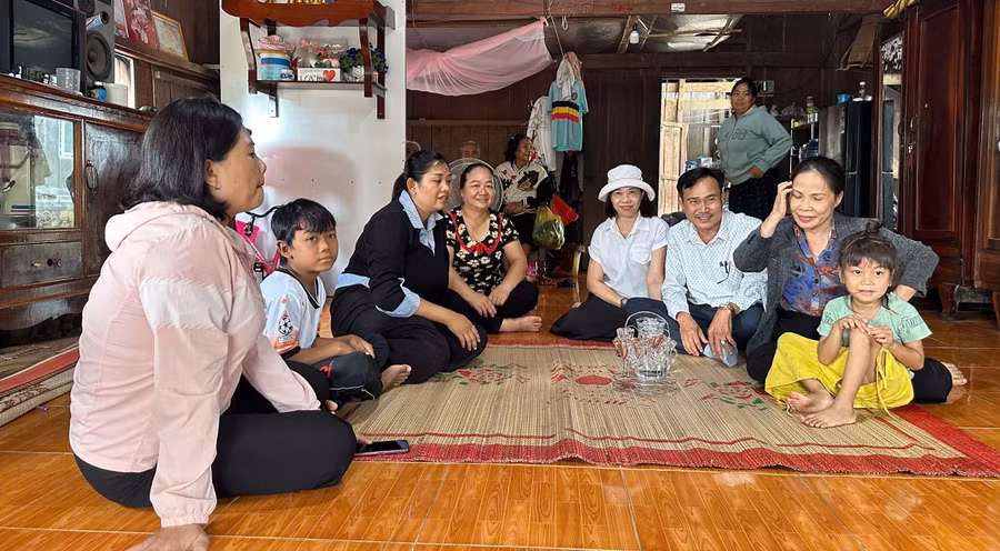 khong-lo-hen-cung-tieng-trong-khai-truong-8.jpg
