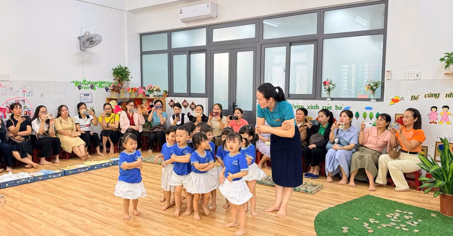 Buổi thao giảng chuyên đề và thi giáo viên giỏi của Trường Mầm non 19/5. 