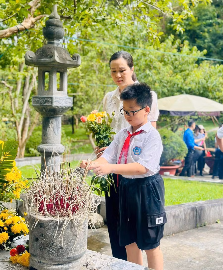 giao-duc-chinh-tri-tu-tuong-1.jpg