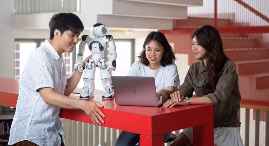Ứng dụng trí tuệ nhân tạo (AI) giúp nâng cao hiệu quả giảng dạy và học tập. Ảnh: ITN