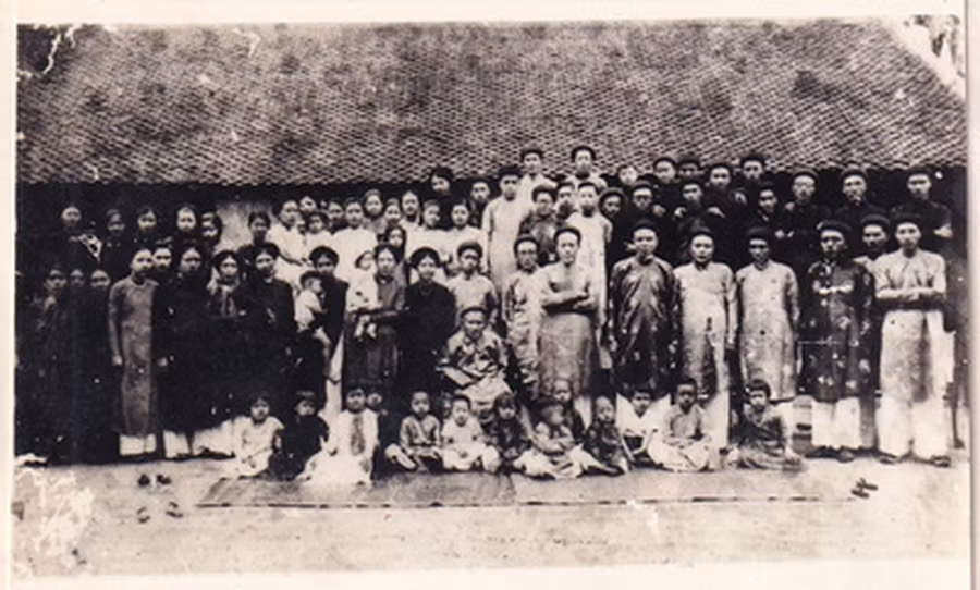 tu-dai-quan-trieu-nguyen-tro-thanh-bo-truong-khong-bo-2.jpg