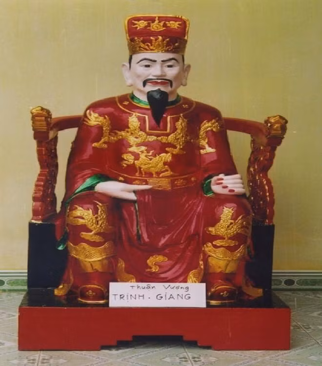 chua trinh noi tieng an choi song duoi ham dat (2).jpg