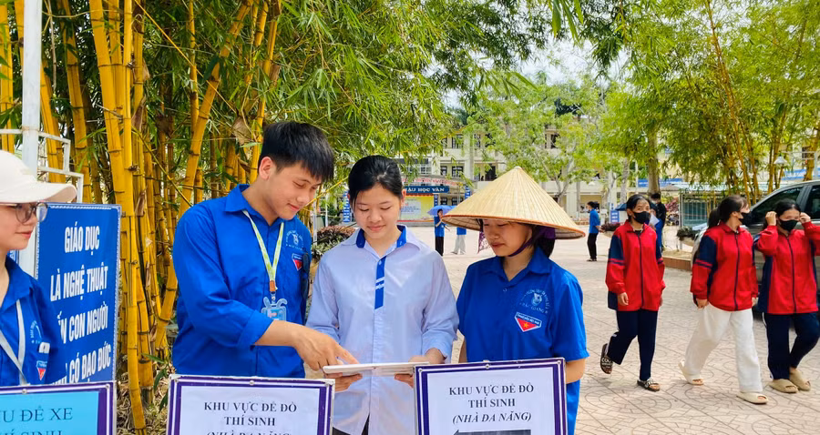 Thí sinh Bắc Giang dự thi vào lớp 10 THPT. 