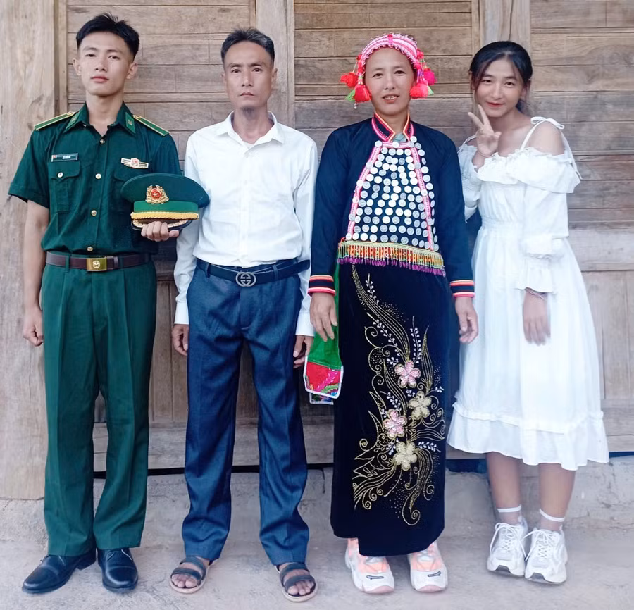 ly-phu-hu-niem-tu-hao-cua-ban-si-la-3.jpg