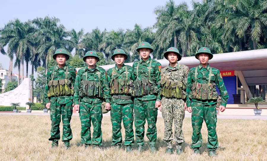 ly-phu-hu-niem-tu-hao-cua-ban-si-la-4.jpg