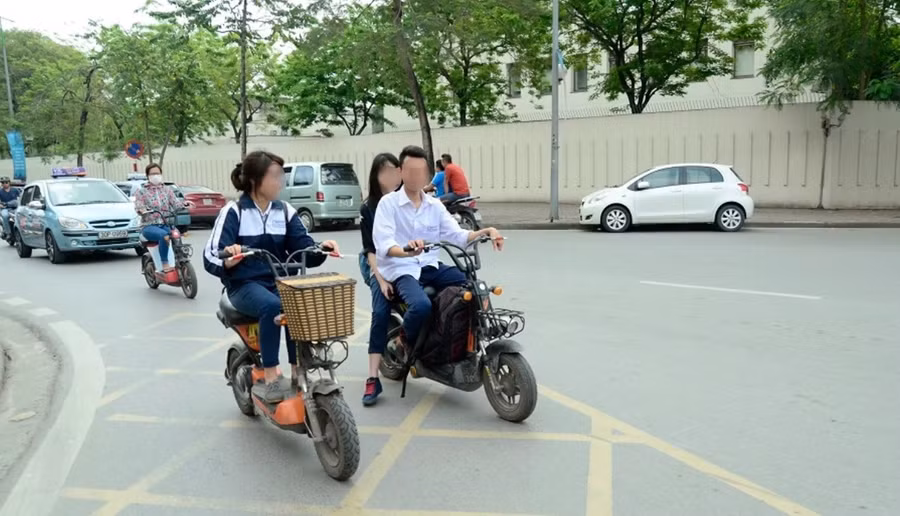Những va chạm nhỏ khi tham gia giao thông đôi khi cũng có thể trở thành nguồn phát sinh xung đột. Ảnh: Dân trí.