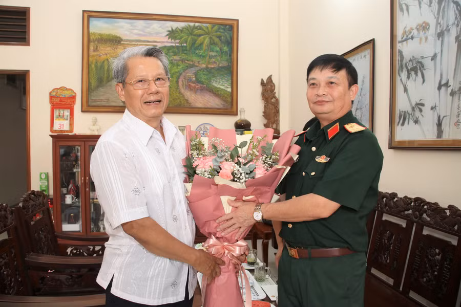 van-hoc-lich-su-trong-giao-duc-hoc-sinh-4.jpg