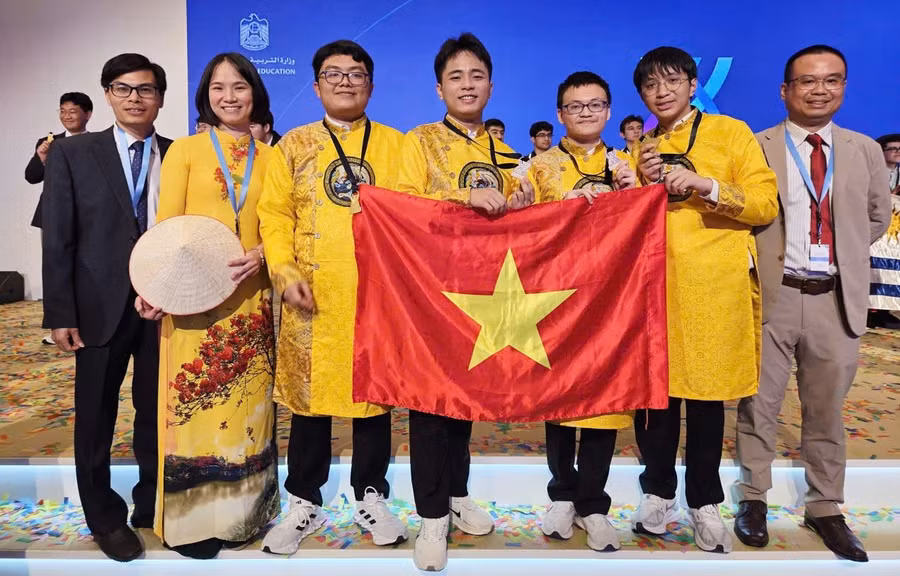 Đội tuyển Việt Nam tham dự IChO 2025 với thành tích 4 HCV. Ảnh: NVCC