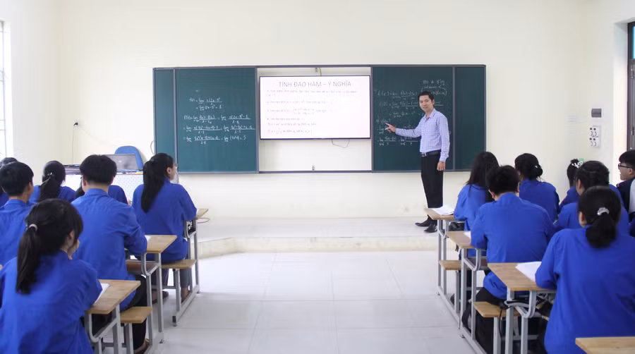 Một lớp học của Trường THPT Đức Hợp (Hưng Yên). Ảnh: TG