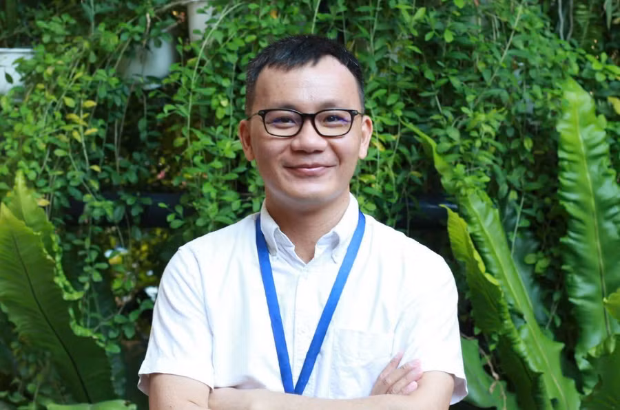 GS Trần Văn Hiếu. Ảnh: HCMUS