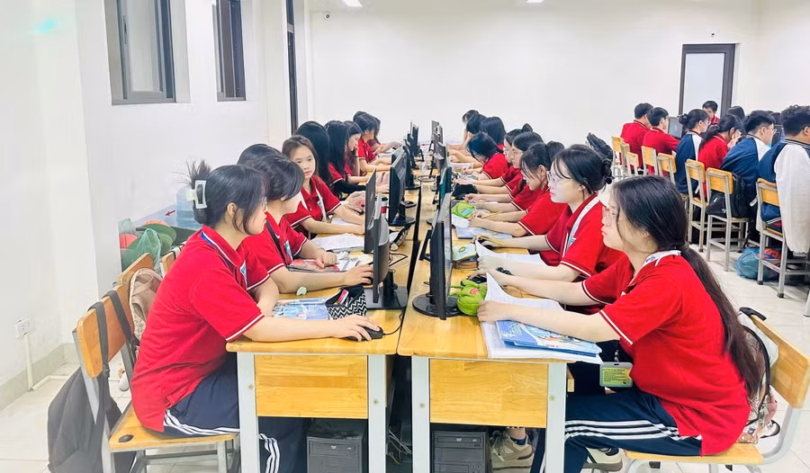 thi-diem-thi-trac-nghiem-tren-may-tinh-2.jpg