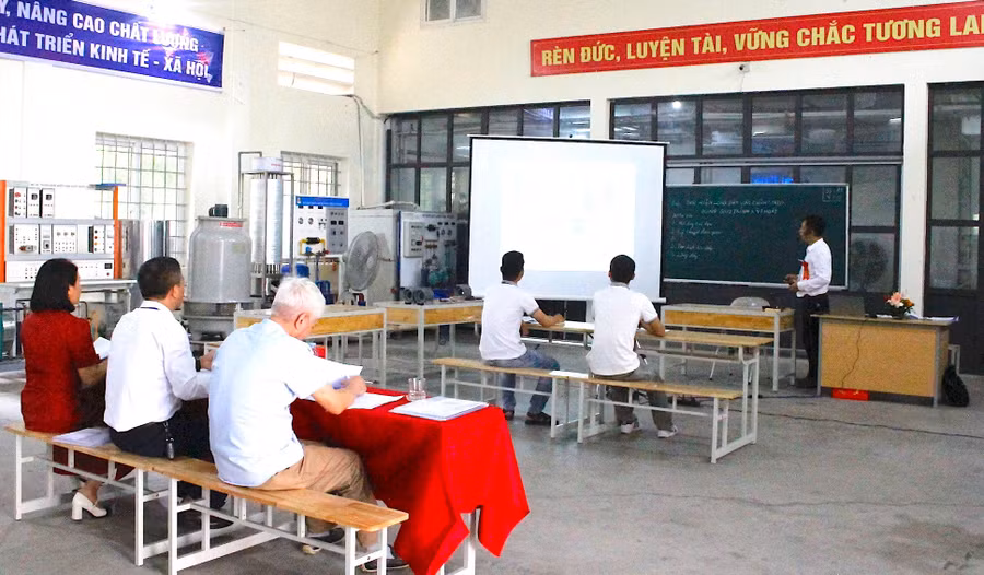 hoi-giang-nha-giao-giao-duc-nghe-nghiep-2.jpg