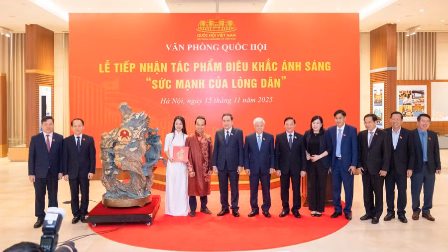 long-dan-la-nen-mong-suc-manh-dan-toc-7.jpg