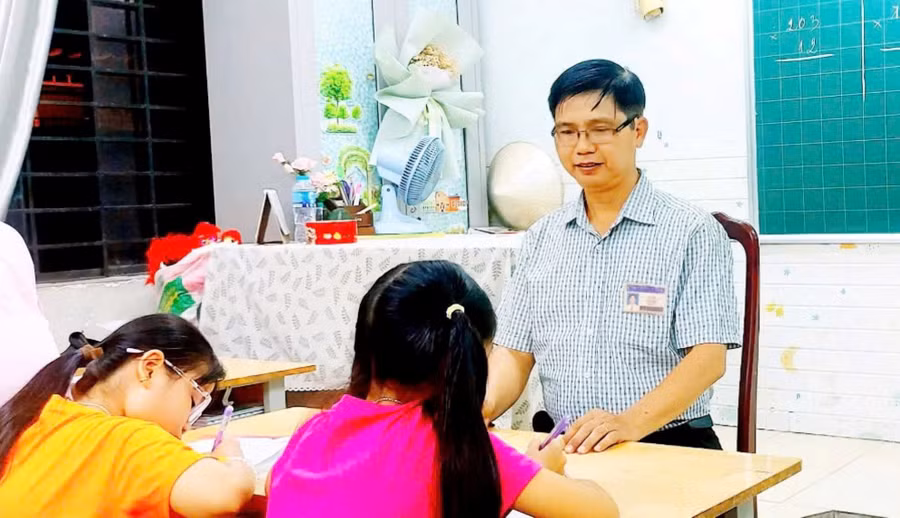 Lớp học phụ đạo của Trường Tiểu học Nguyễn Công Trứ (Quận 8, TPHCM). Ảnh: T.H