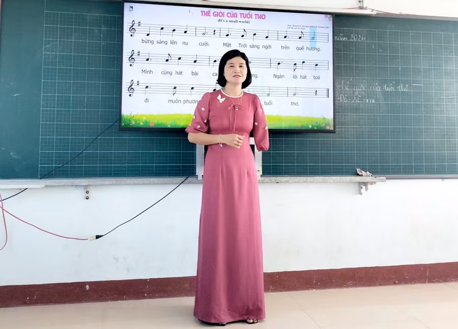 nghi-luc-phi-thuong-cua-co-giao-day-nhac-2.jpg