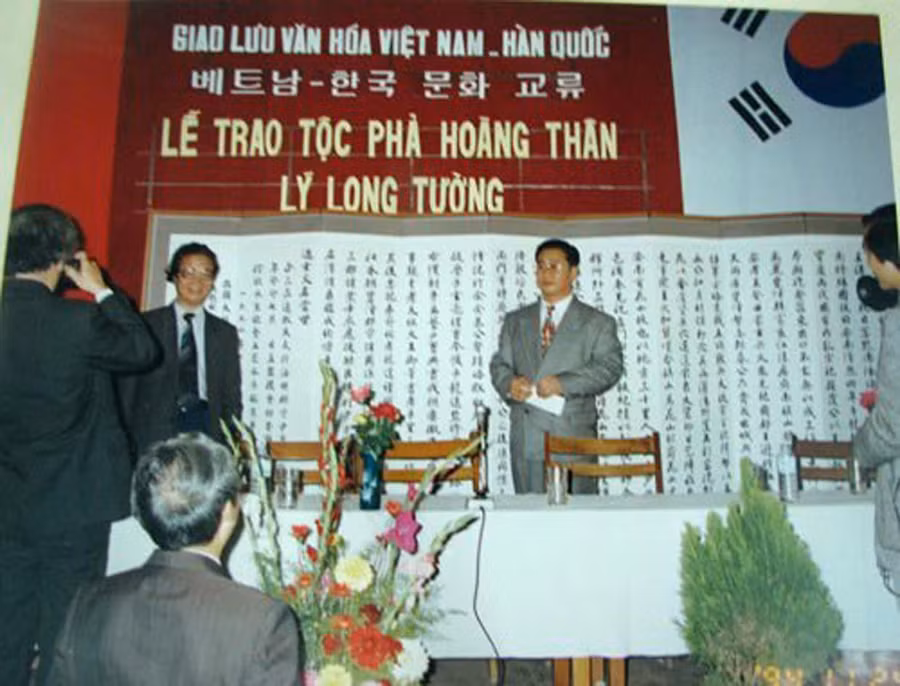 chien-cong-hien-hach-cua-nguoi-viet-tren-dat-cao-ly-1.jpg