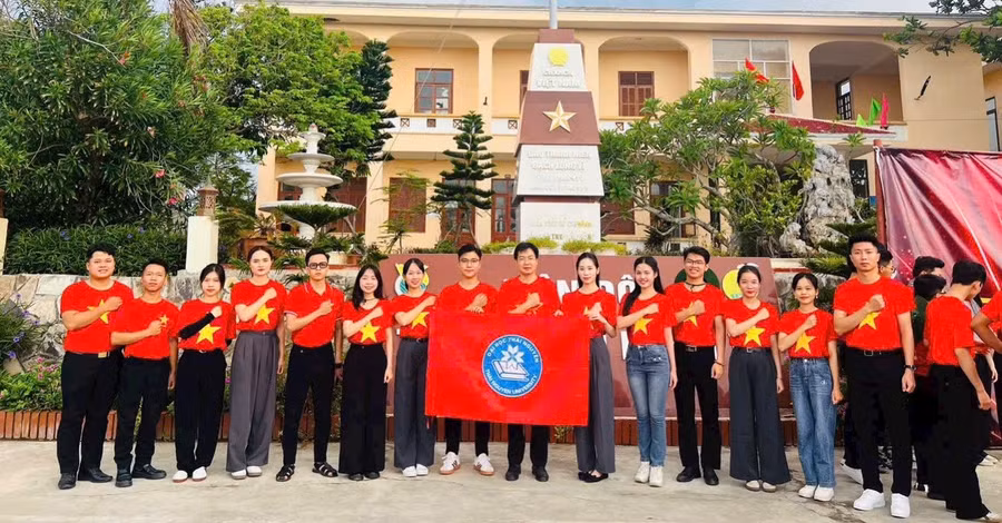 gieo-hat-giong-yeu-nuoc-tu-mai-truong-1.jpg