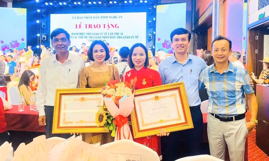 trao-truyen-yeu-thuong-va-tri-thuc-2.jpg